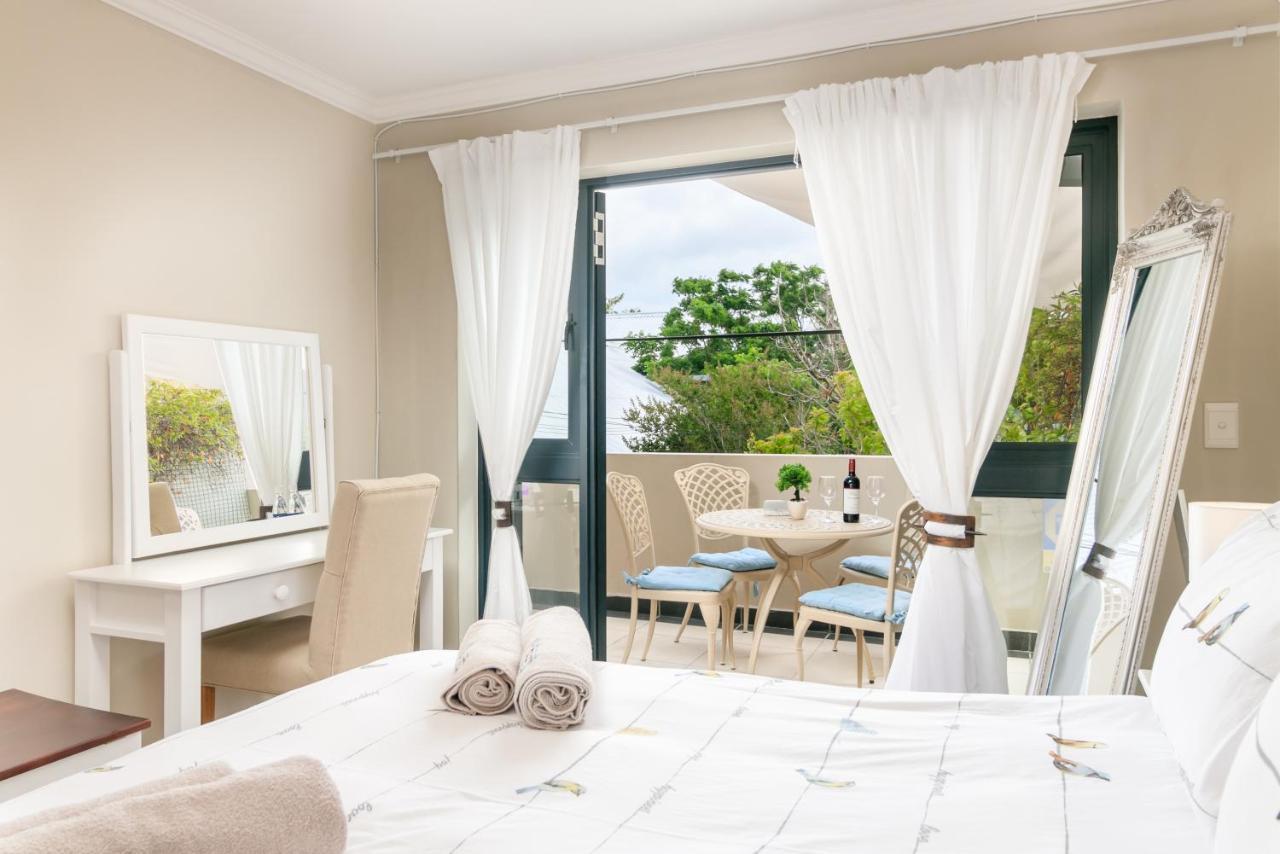 Blue Moon Apartments Knysna Exteriör bild
